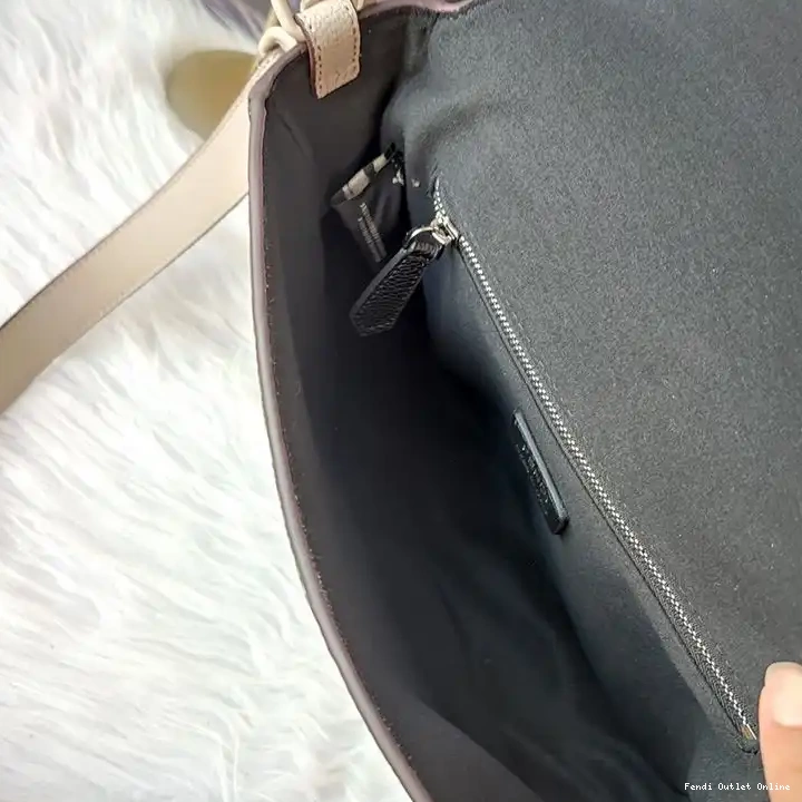 Affordable Romano Messenger Cuoio In Medium Leather Beige Baguette Fendi 0527